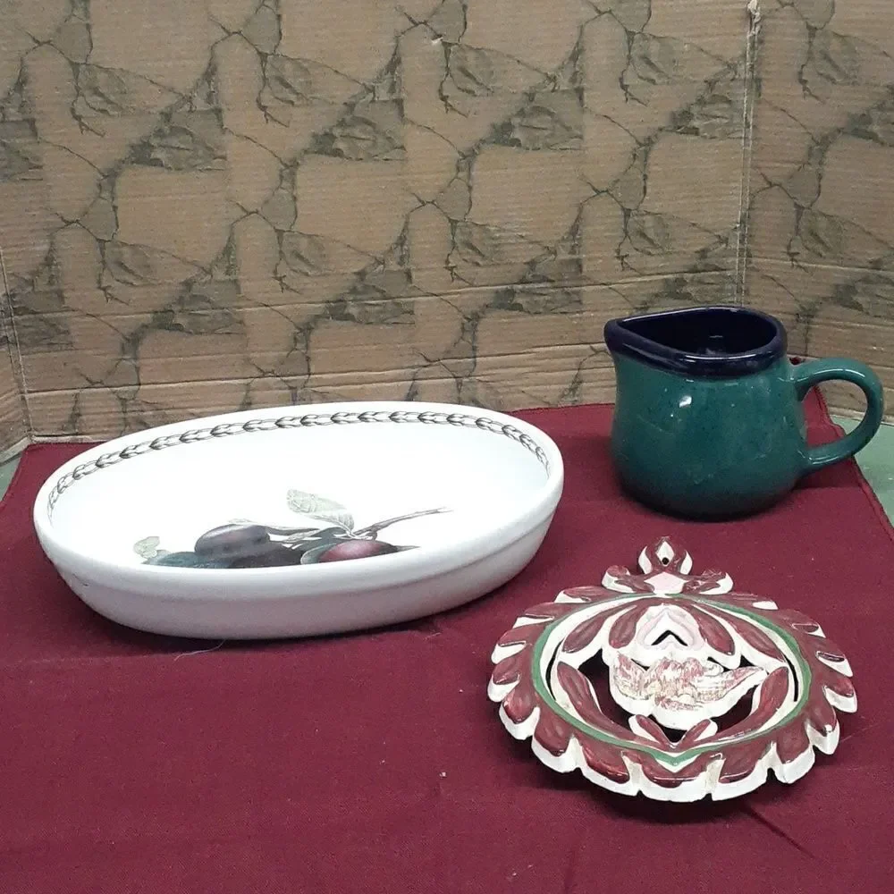 4 pc serveware bundle of Queens Hooker baking dish Denby pottery pitcher, & more